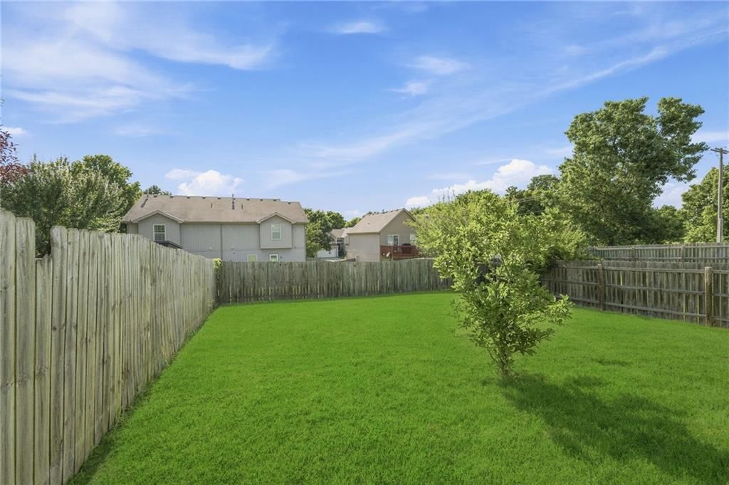 7506 McCoy Street — photo 32