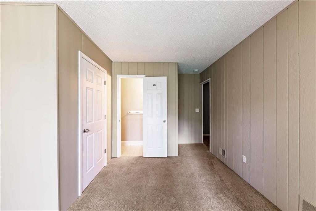 8456/8458 Lane Drive — photo 14