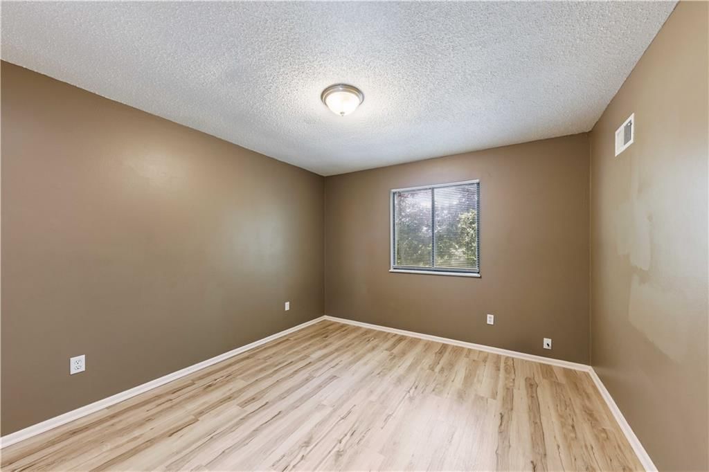 8456/8458 Lane Drive — photo 26
