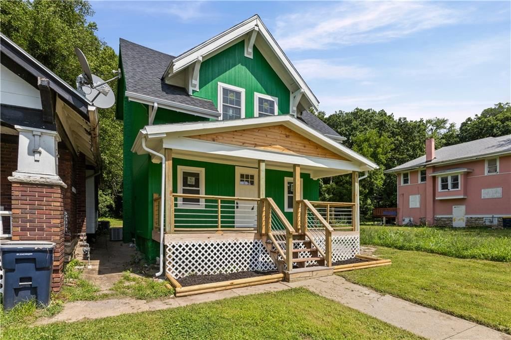3911 Chestnut Avenue — photo 2