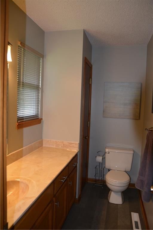 2319 NW Leann Drive — photo 16