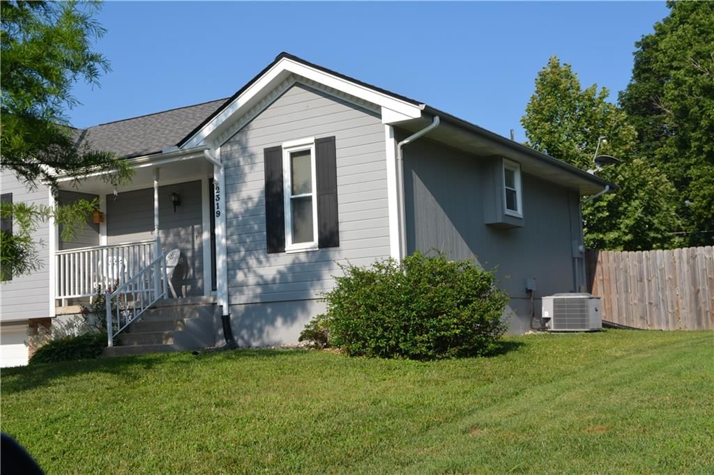 2319 NW Leann Drive — photo 24