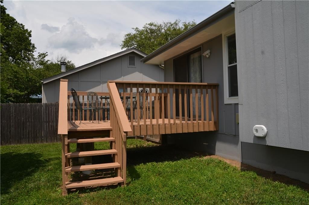 2319 NW Leann Drive — photo 27