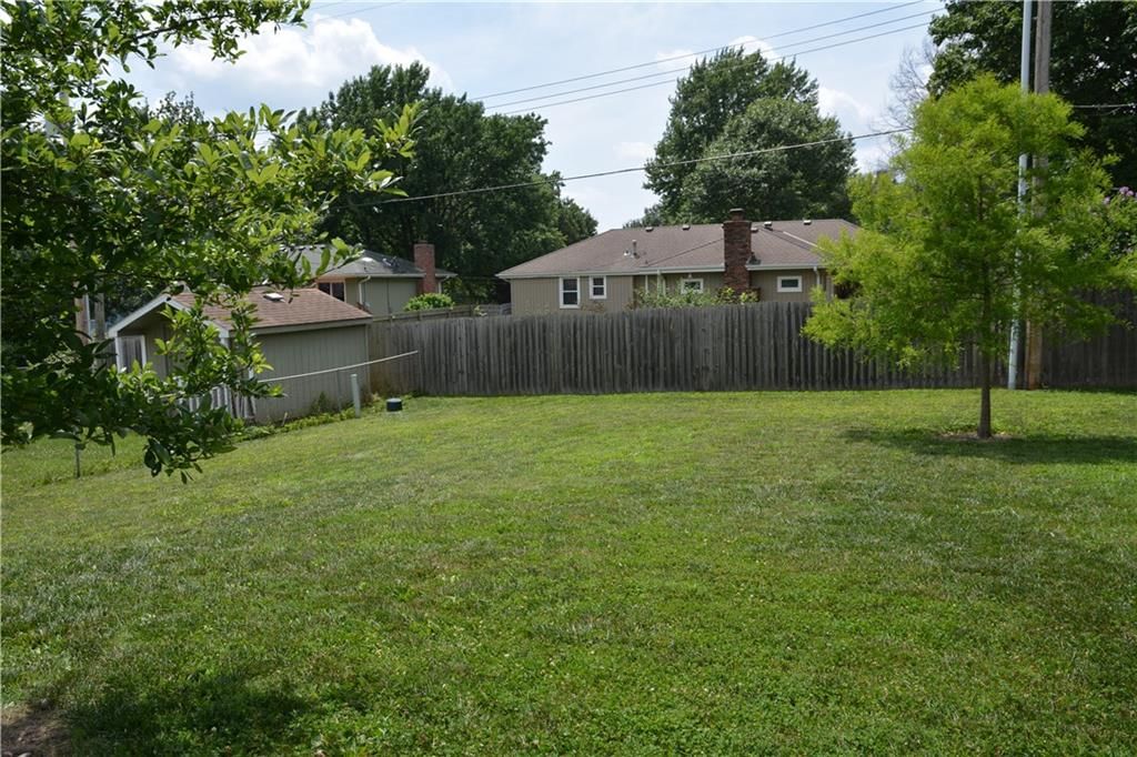2319 NW Leann Drive — photo 30