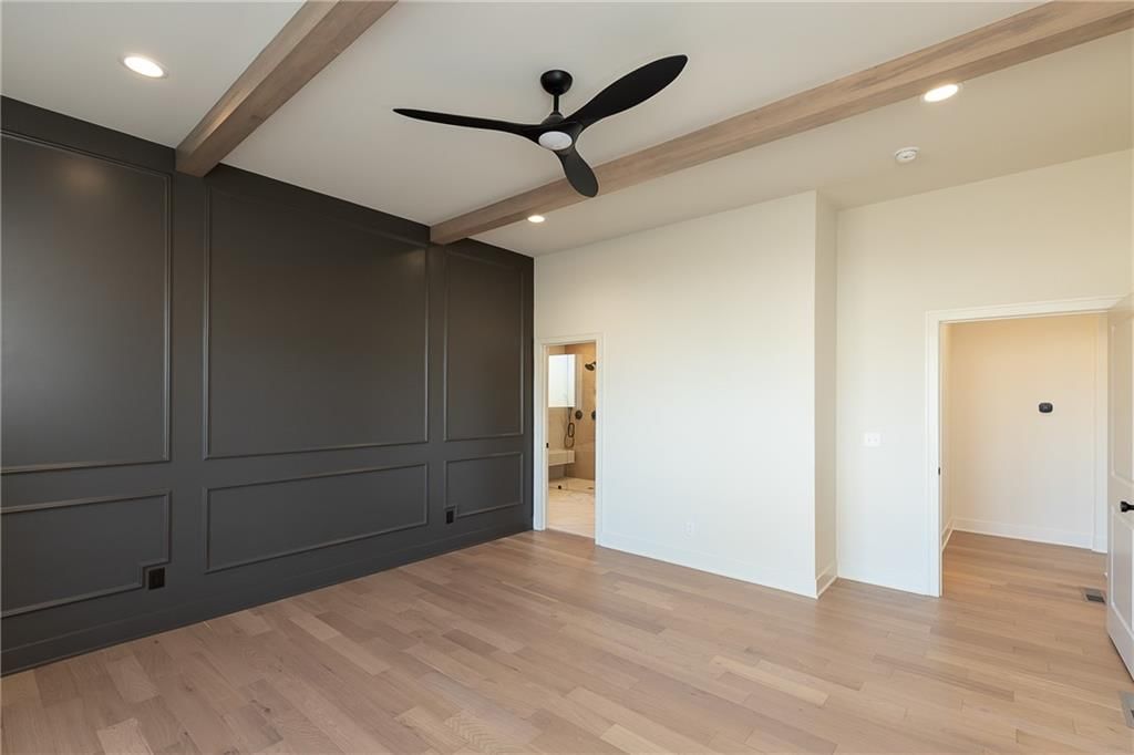 18501 Windsor Street — photo 34