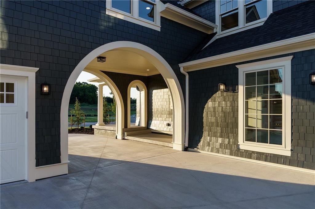 1201 SW Corinthian Lane — photo 5