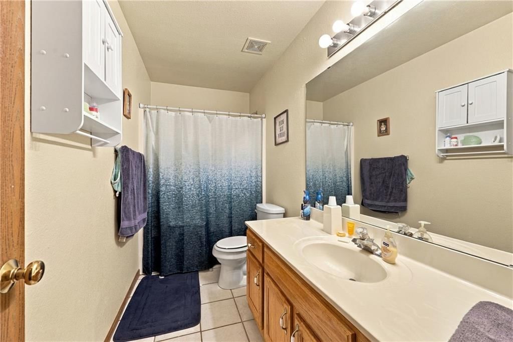 204 & 206 NW Woodbury Drive — photo 10