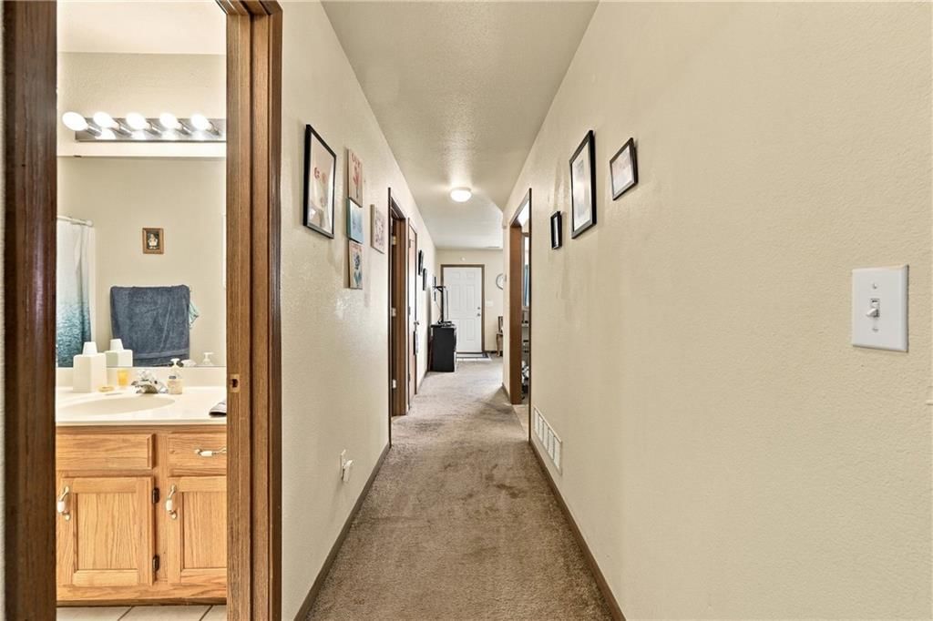204 & 206 NW Woodbury Drive — photo 13
