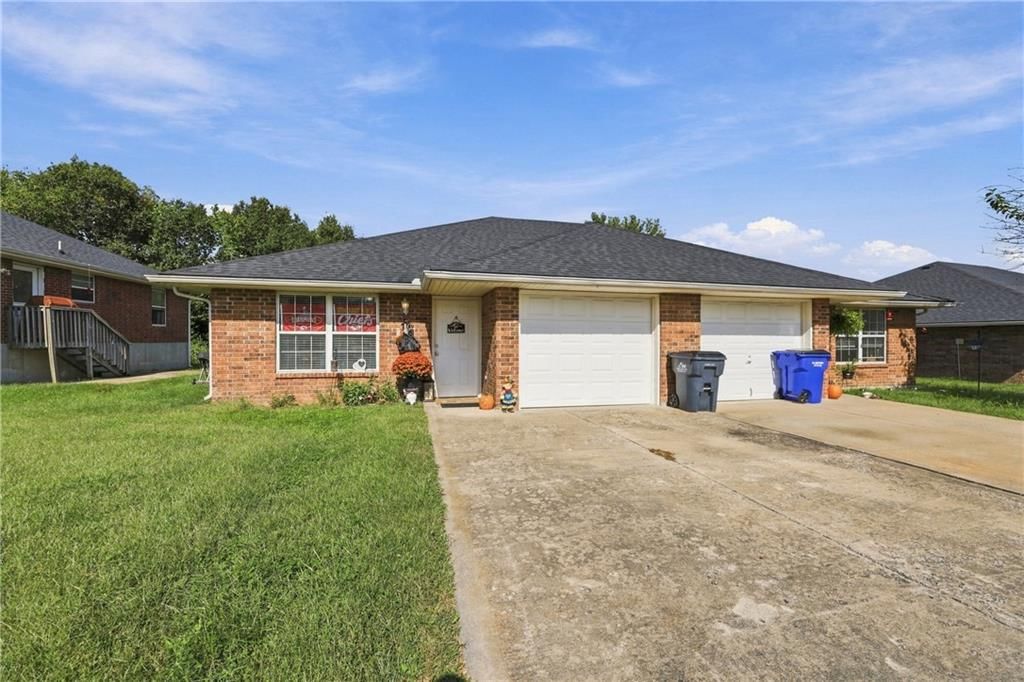 204 & 206 NW Woodbury Drive — photo 16