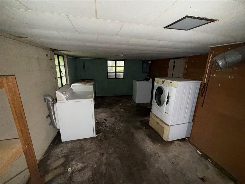 108 NW Heady Avenue — photo 12