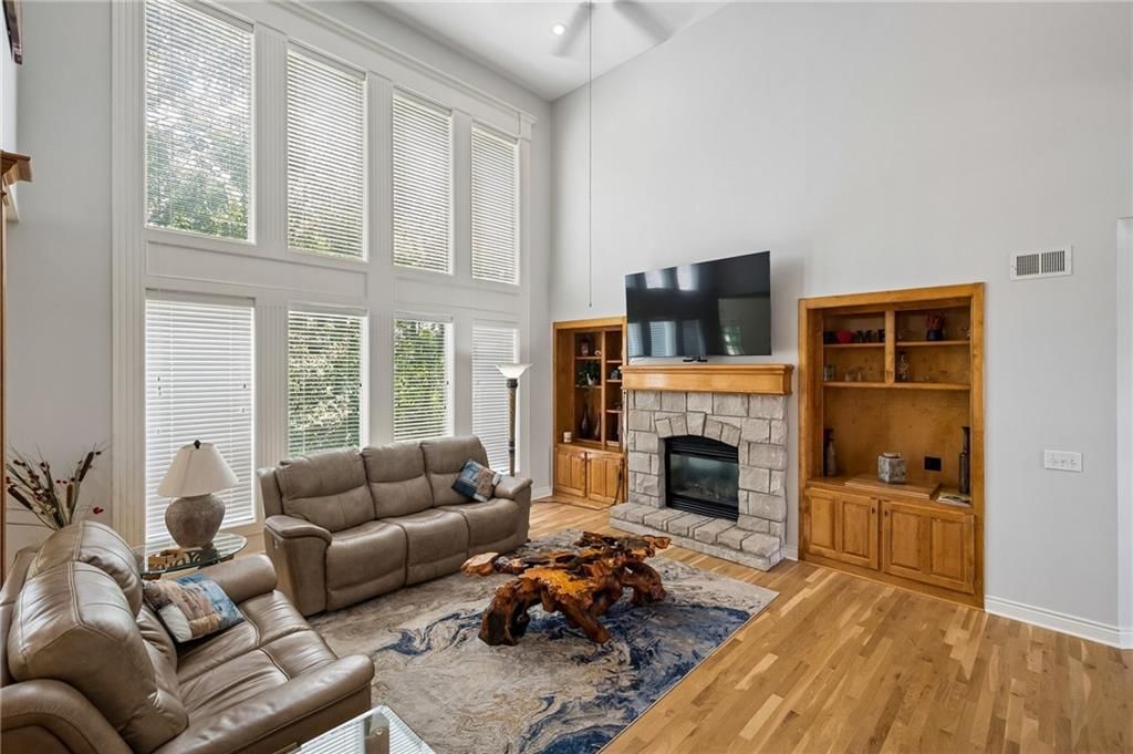 2400 SW Winteroak Court — photo 13