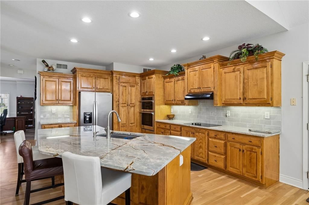 2400 SW Winteroak Court — photo 15