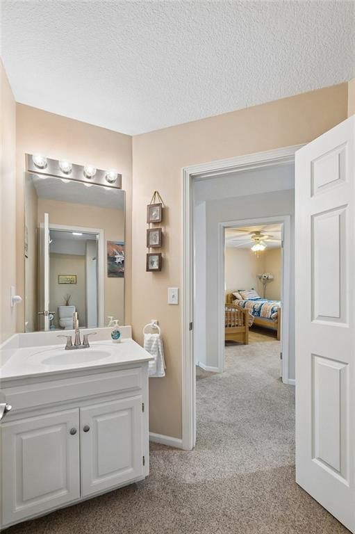 2400 SW Winteroak Court — photo 37