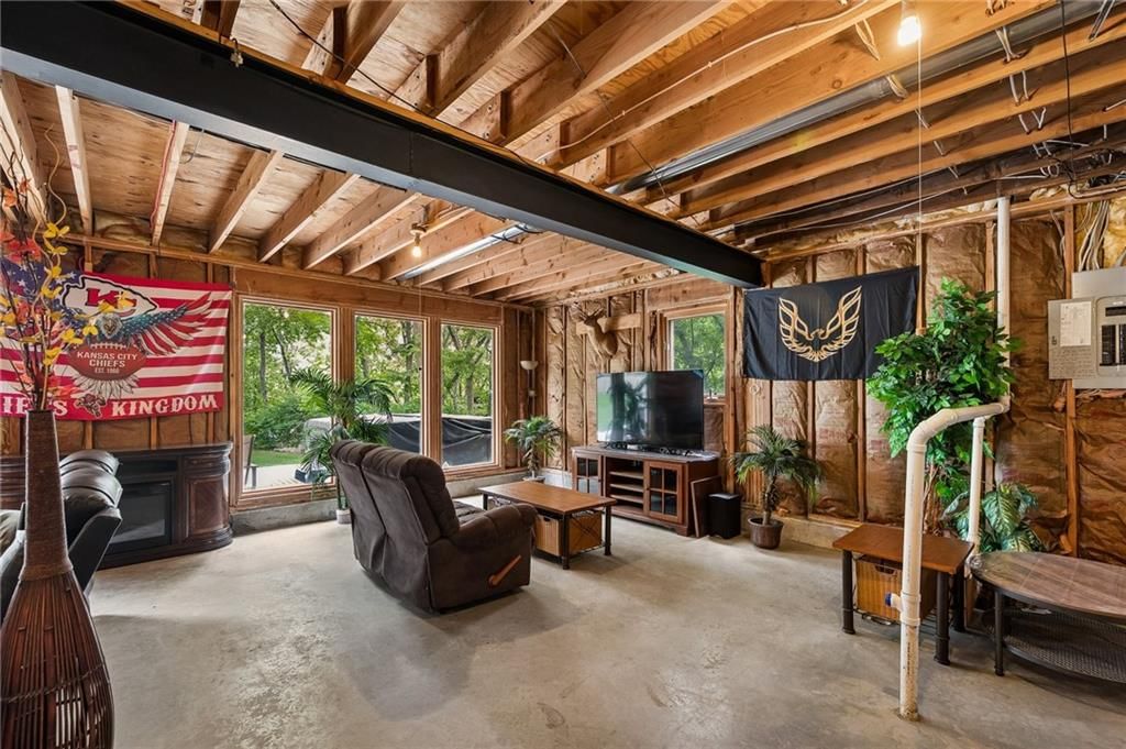 2400 SW Winteroak Court — photo 42