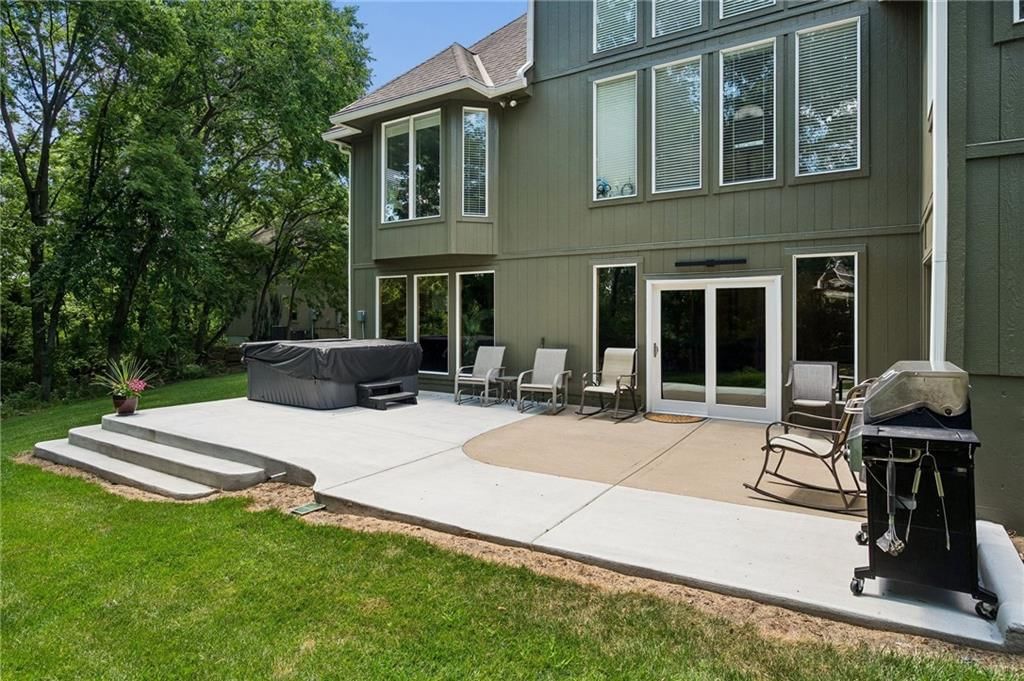 2400 SW Winteroak Court — photo 47