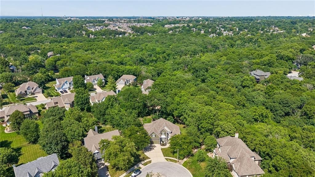 2400 SW Winteroak Court — photo 52