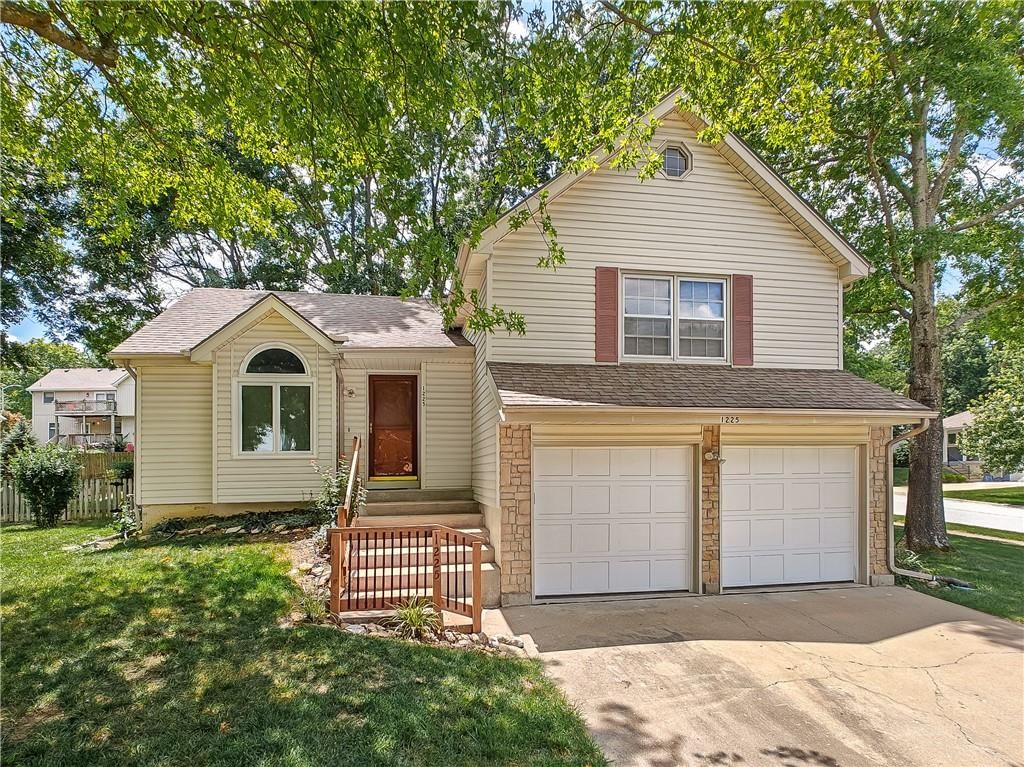 1225 E 125th Street, Olathe, KS