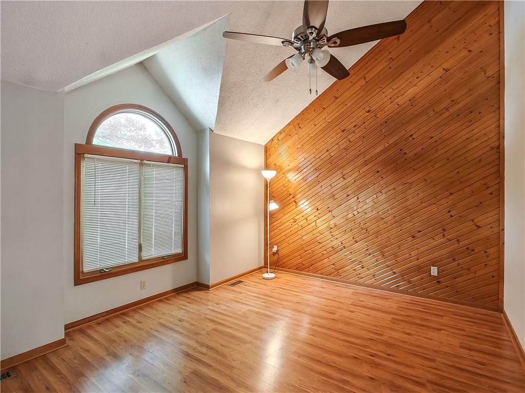 1225 E 125th Street — photo 4