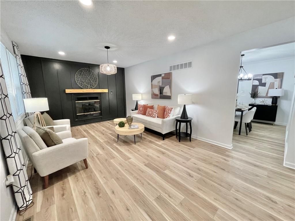 709 SW 31st Court — photo 3