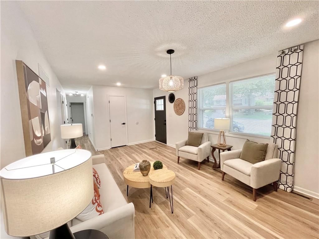 709 SW 31st Court — photo 4