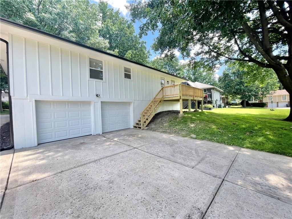 709 SW 31st Court — photo 23