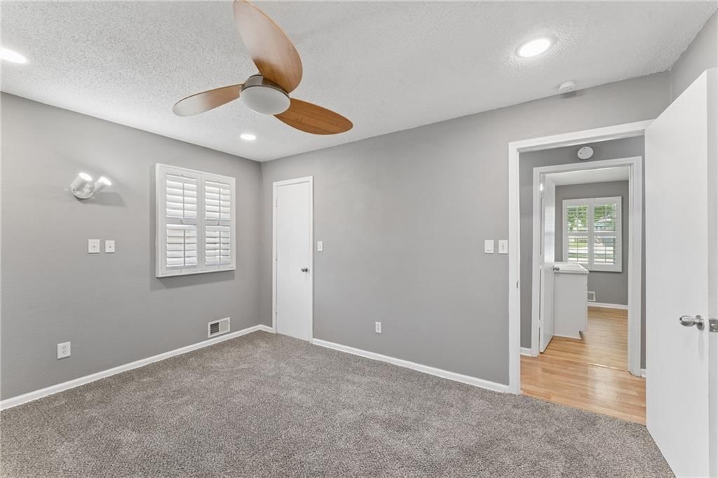 3922 S Harbaugh Drive — photo 19