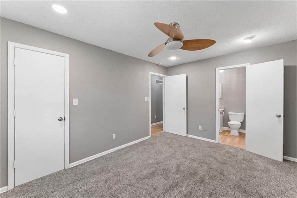 3922 S Harbaugh Drive — photo 21