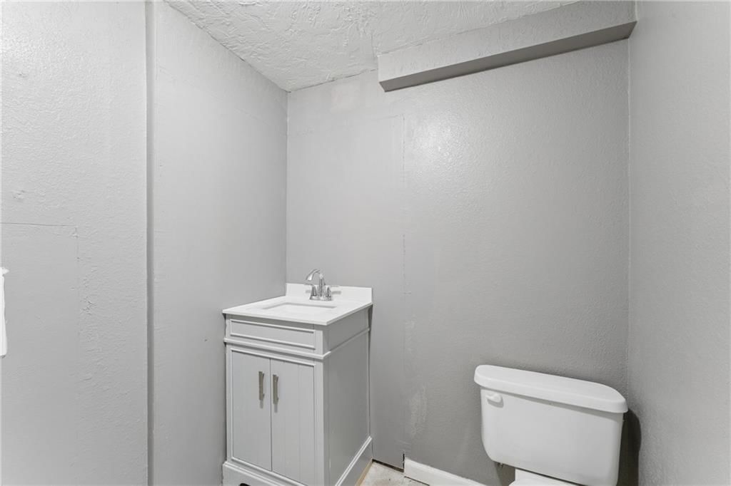 3922 S Harbaugh Drive — photo 33