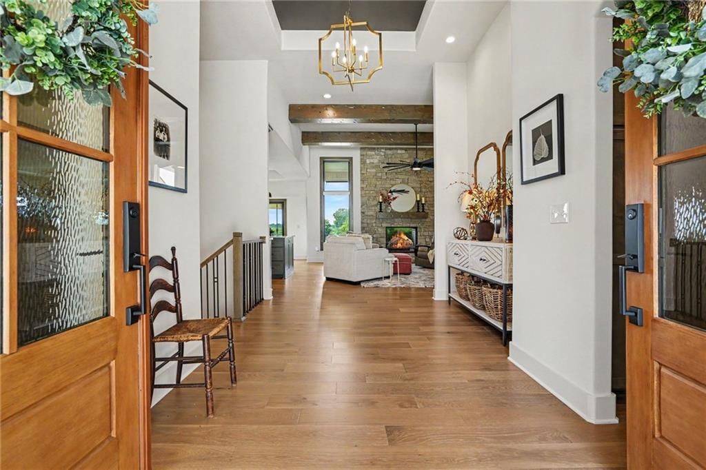 10200 River Hills Drive — photo 4