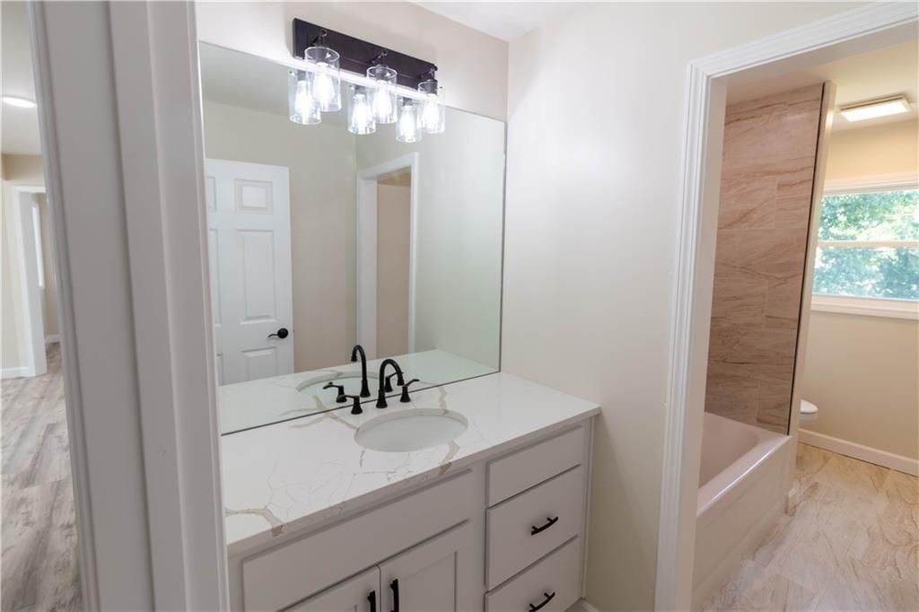 2407 Penn Street — photo 5