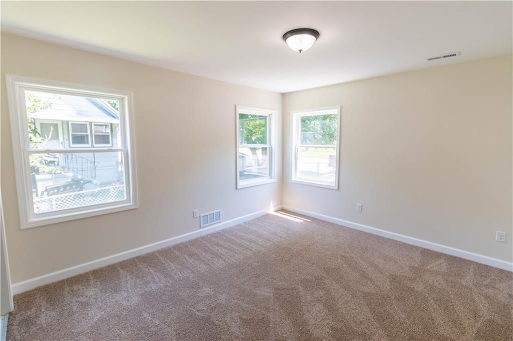 2407 Penn Street — photo 7