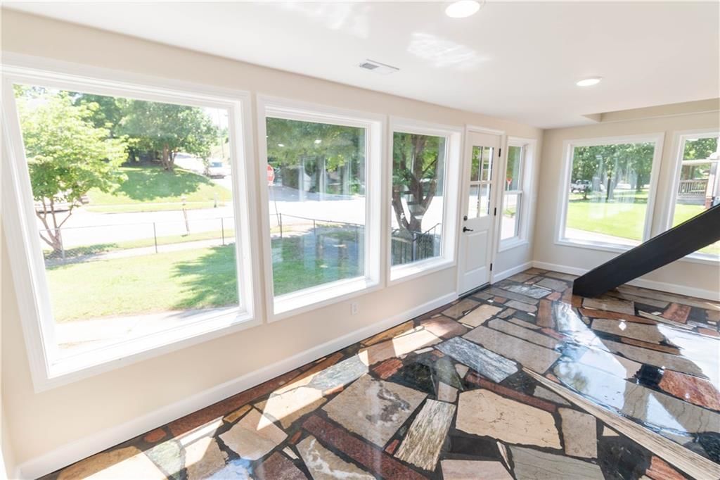 2407 Penn Street — photo 14