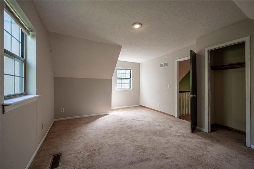 Photo 15 of 19 - 301 NW 79TH Terrace, Kansas City, MO 64118