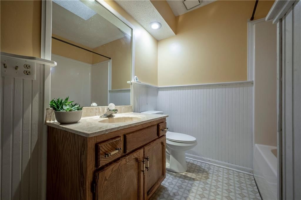 Photo 18 of 19 - 301 NW 79TH Terrace, Kansas City, MO 64118