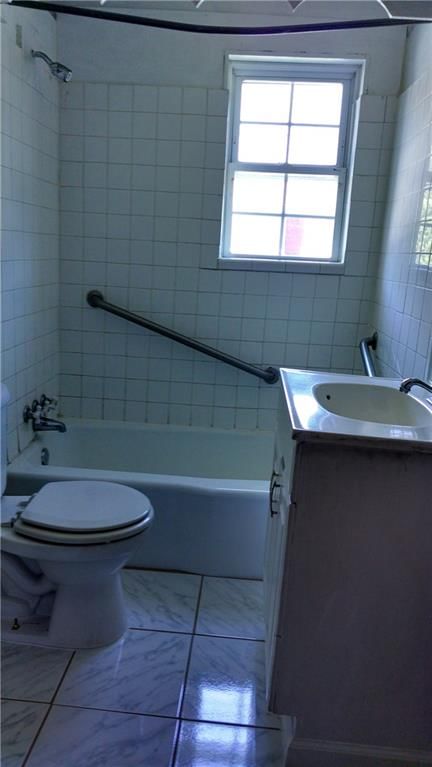 203 E Pine Street — photo 8