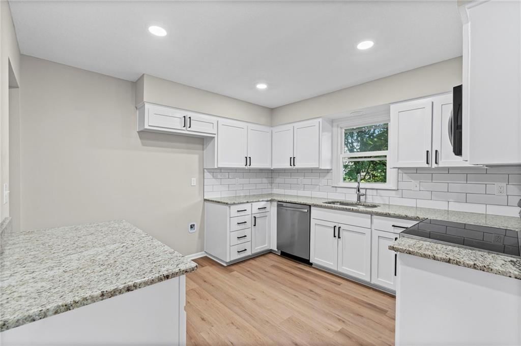 15205 W 152nd Circle — photo 9