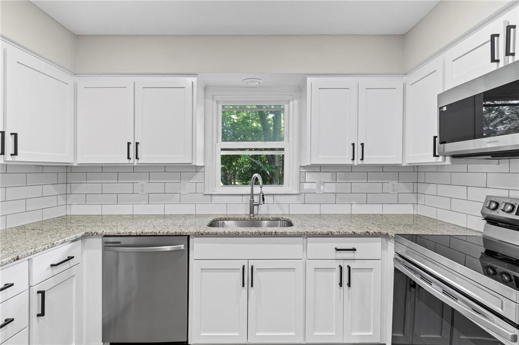 15205 W 152nd Circle — photo 10