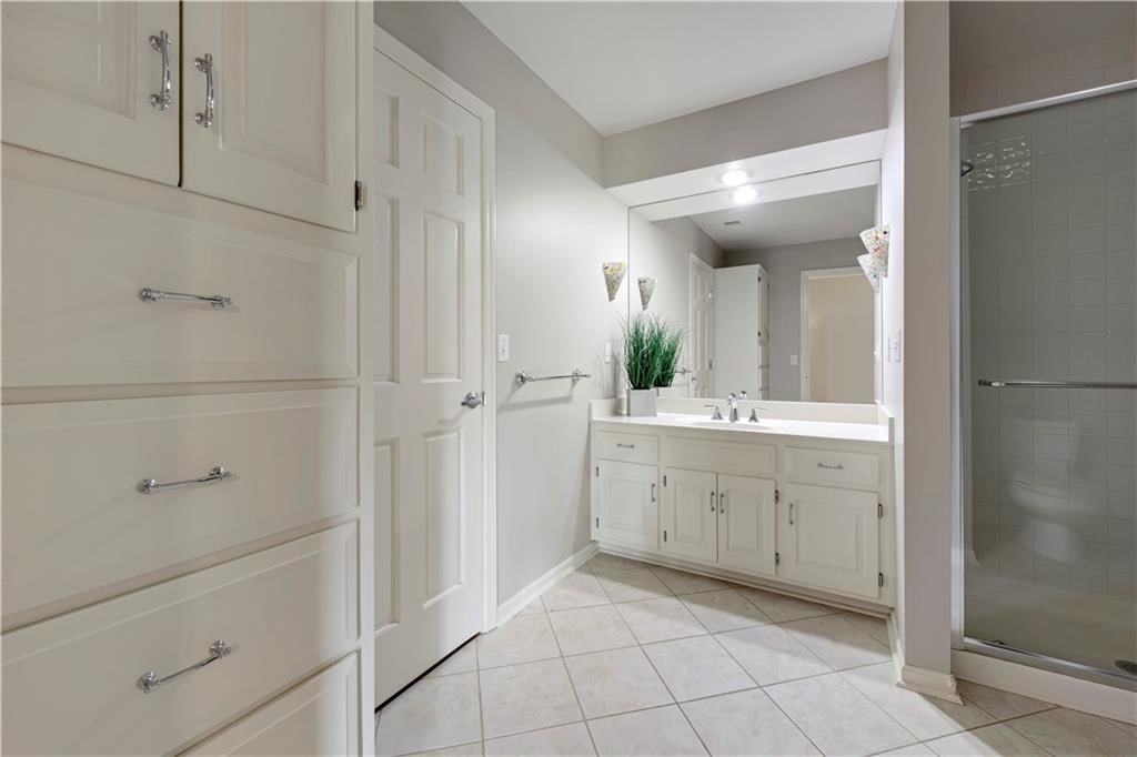 2844 W 118th Terrace — photo 48