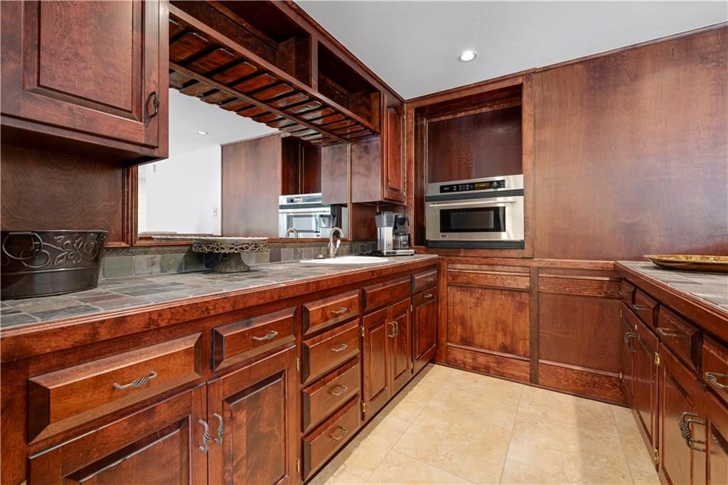 2844 W 118th Terrace — photo 52