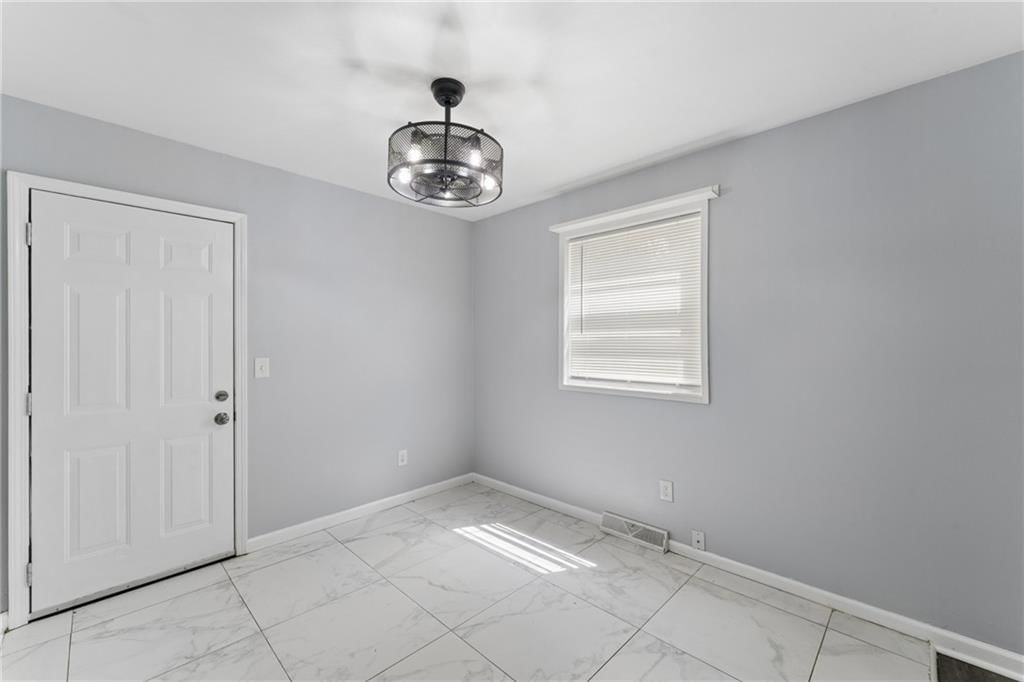 1216 NW 66th Terrace — photo 8