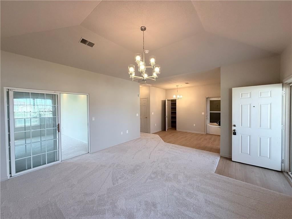 11409 Lafayette Avenue — photo 9