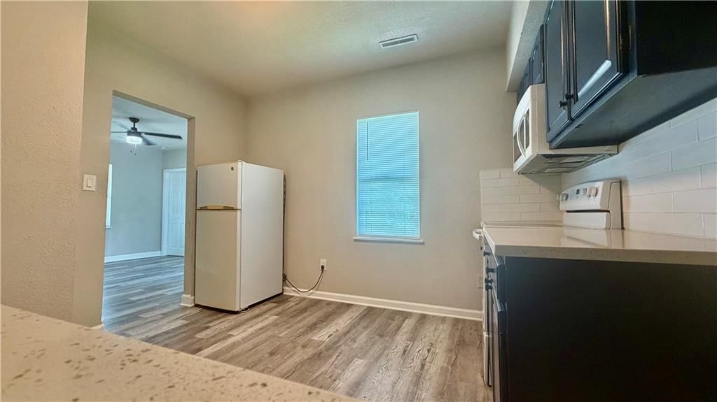 112 S Taylor Street — photo 8