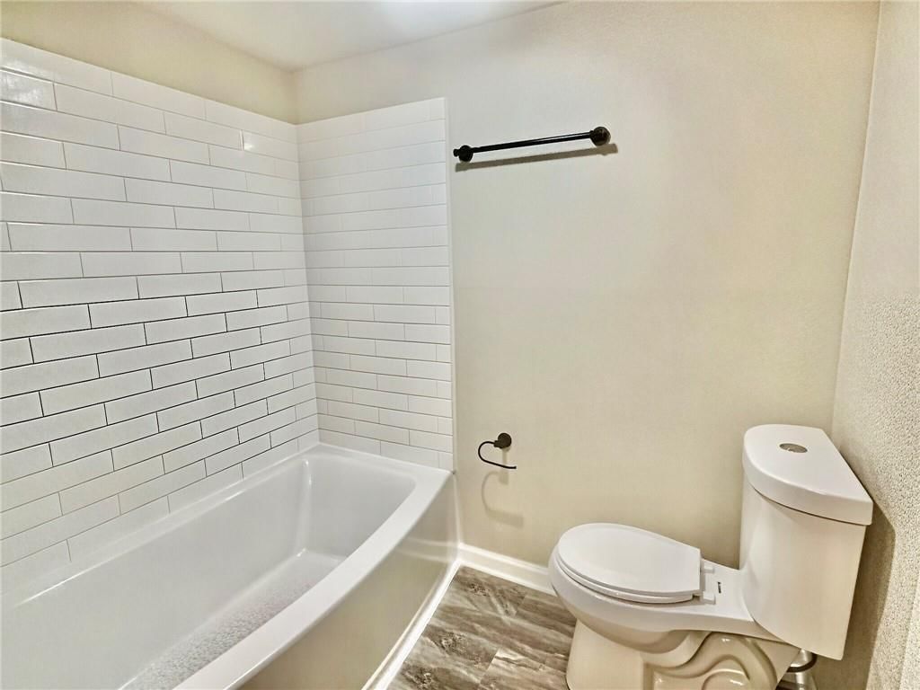 112 S Taylor Street — photo 17