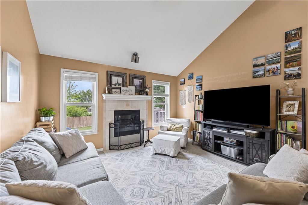 1108 Timberline Drive — photo 4