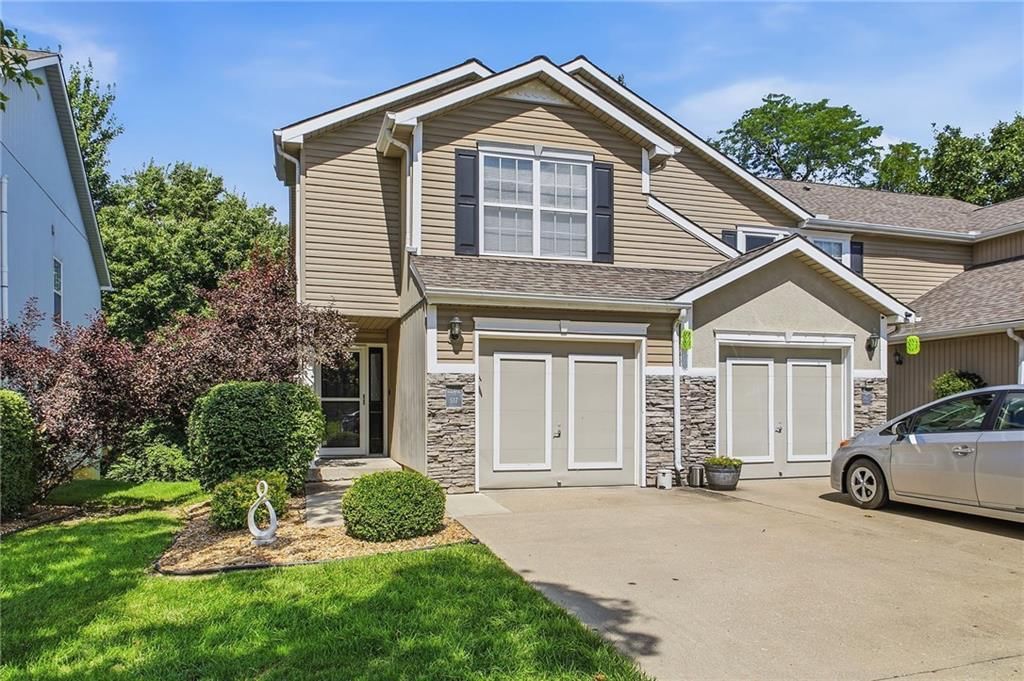 517 SW Shadow Glen Drive — photo 1