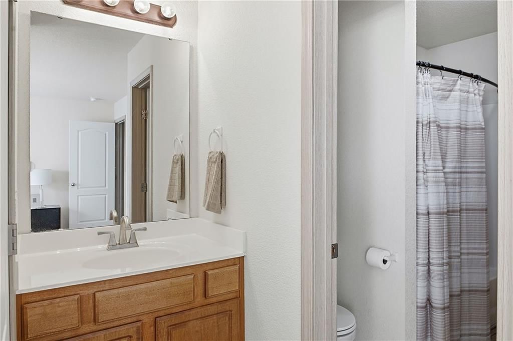 517 SW Shadow Glen Drive — photo 14