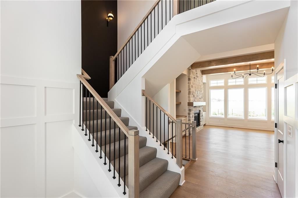 18505 Windsor Street — photo 14