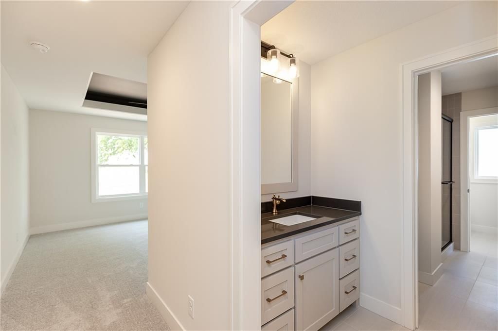 18505 Windsor Street — photo 40