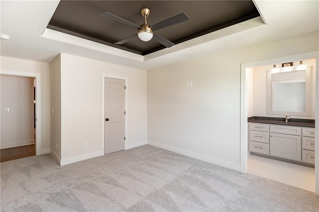 18505 Windsor Street — photo 44