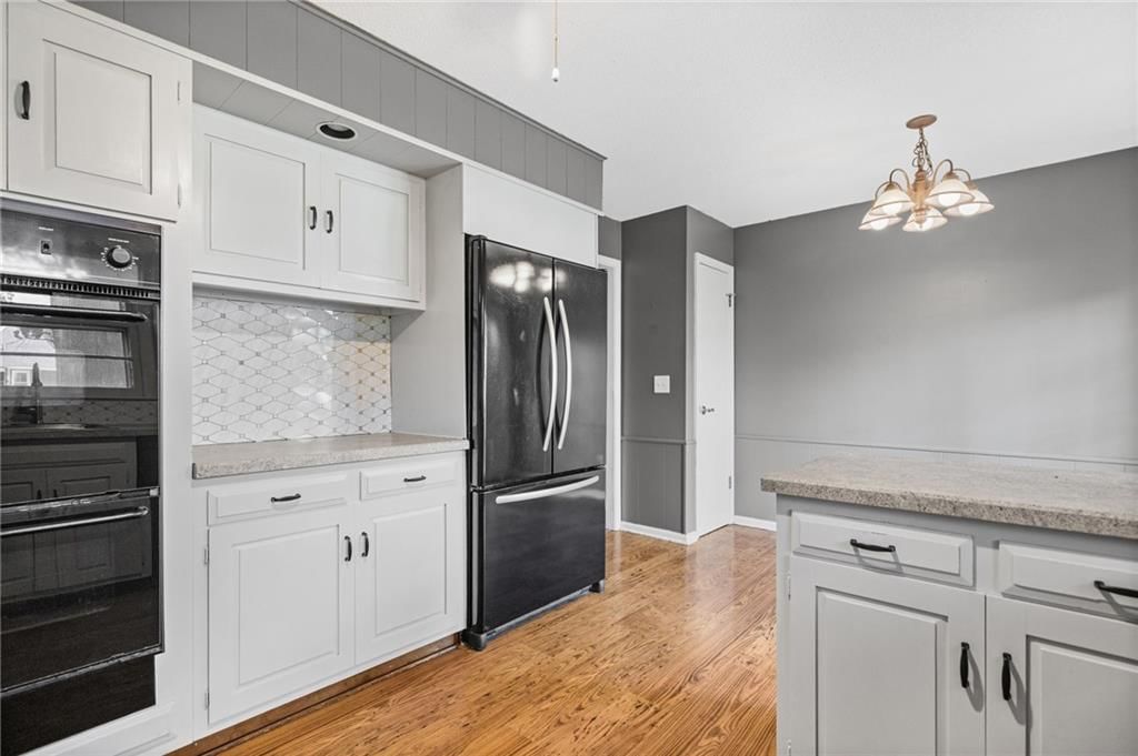 211 W 110TH Street — photo 19